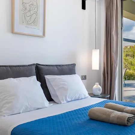 Kristi By Vintage Travel Spartokhórion