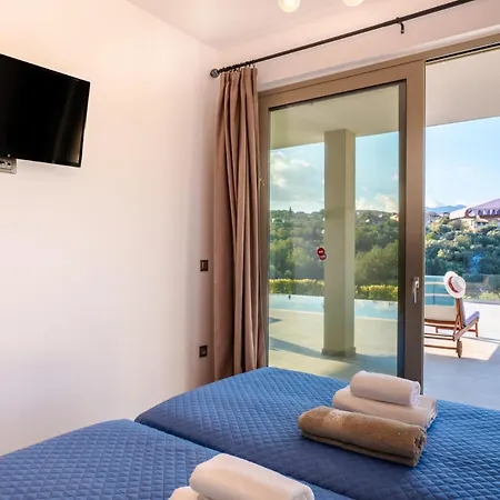 Kristi By Vintage Travel Villa