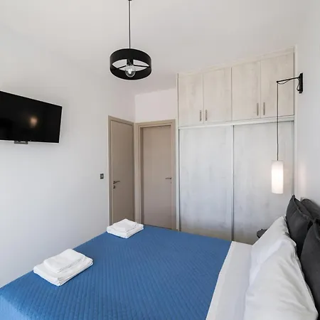 Kristi By Vintage Travel * Spartokhórion