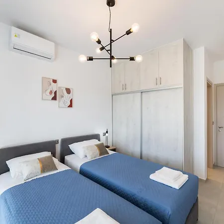 Kristi By Vintage Travel Villa *