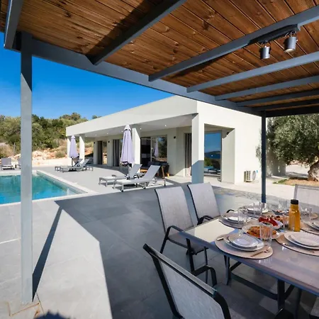 Villa Kristi By Vintage Travel *