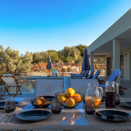 Βίλα Kristi By Vintage Travel