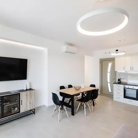 Kristi By Vintage Travel