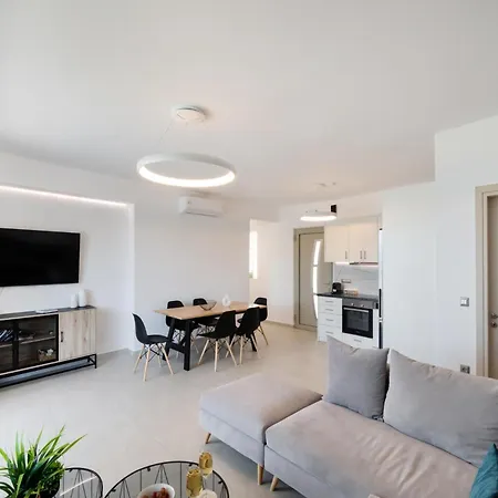 Kristi By Vintage Travel